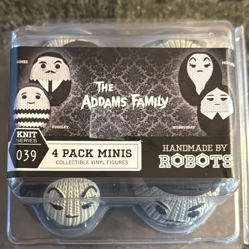 robots nib collectible